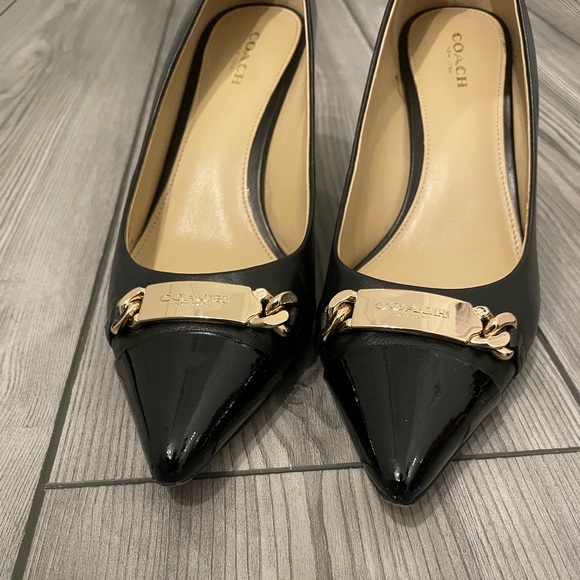 Coach Pointed Toe Kitten Heel pumps - Picture 7 of 7